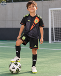 kit Niños Argentina negro 2024/25 Dibu Martinez